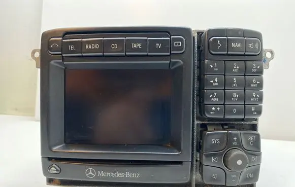 Mercedes-Benz S W220 Radio/CD/DVD/GPS head unit A2208203789 7612001468 8638203709