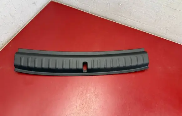 BMW X1 U11 Trunk/boot sill cover protection 9461985 51479461985