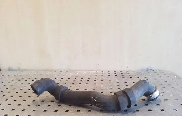 Mercedes-Benz C W203 Engine coolant pipe/hose