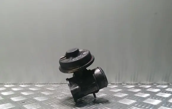 Ford Mondeo Mk III EGR valve 354B02P