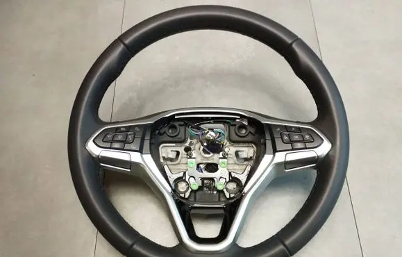 Volkswagen Amarok II Steering wheel N1XB3600AB 2HJ419091T