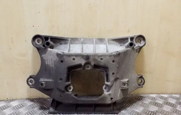 Audi A5 8T 8F Gearbox mounting bracket 8K0399263T