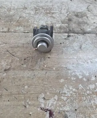 Volkswagen Golf Plus EGR valve 749603D