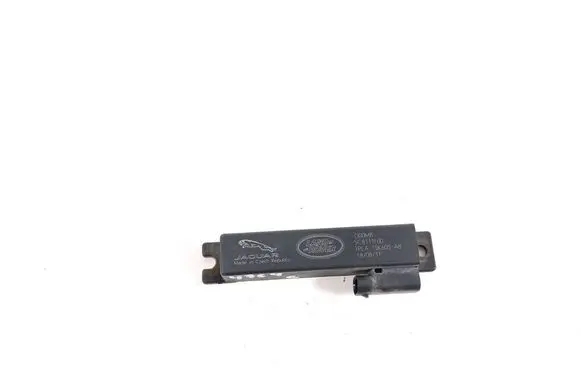 Jaguar I-Pace Aerial antenna amplifier JPLA15K603AB