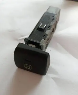 Hyundai Santa Fe Windscreen/window heater switch 9371026500