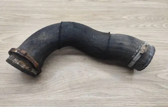 Volvo V70 Intercooler hose/pipe 30792300