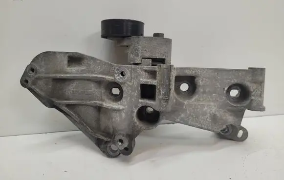 Renault Megane II Generator/alternator bracket 8200327134