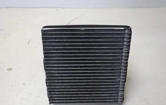 Volkswagen Touran I Air conditioning (A/C) radiator (interior) 1K2820103