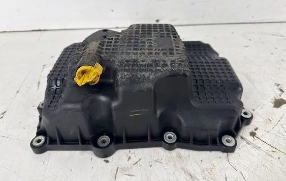 Ford Escape IV Oil sump PV4E6675DD