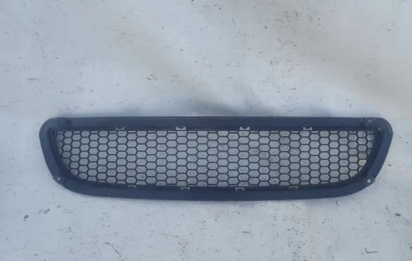 SsangYong Kyron Front bumper lower grill