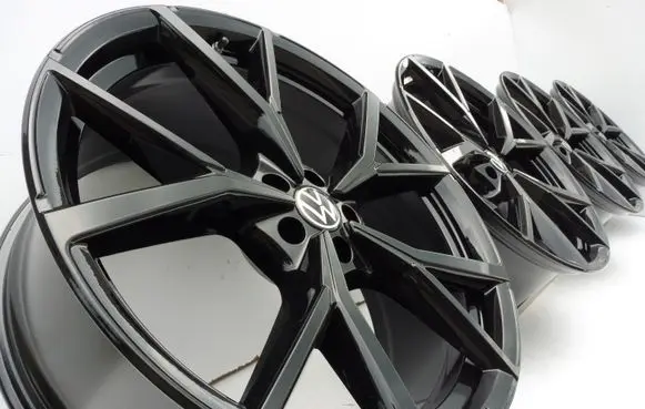 Volkswagen Touareg III R22 alloy rim 760601025AF