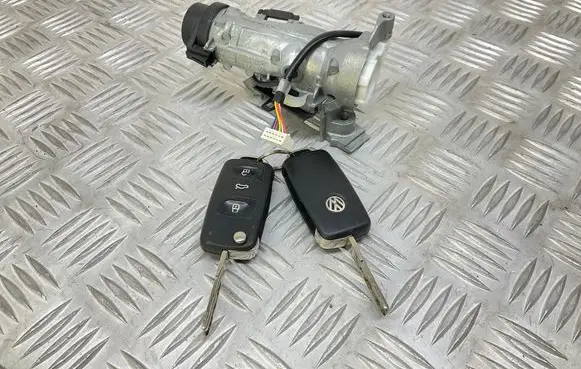 Volkswagen Tiguan Ignition lock 5K0905865 1K0905851 5K0837202AD