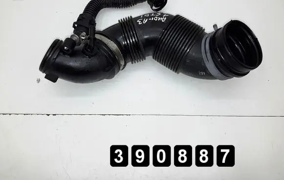 Audi A3 S3 8V Air intake hose/pipe 5q0129635