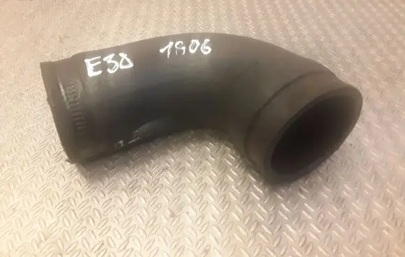 BMW 7 E38 Intercooler hose/pipe 2247901