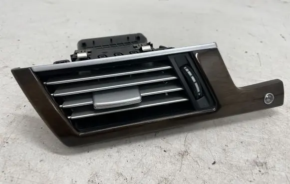 Mercedes-Benz E W212 Dashboard side air vent grill/cover trim A2128300154