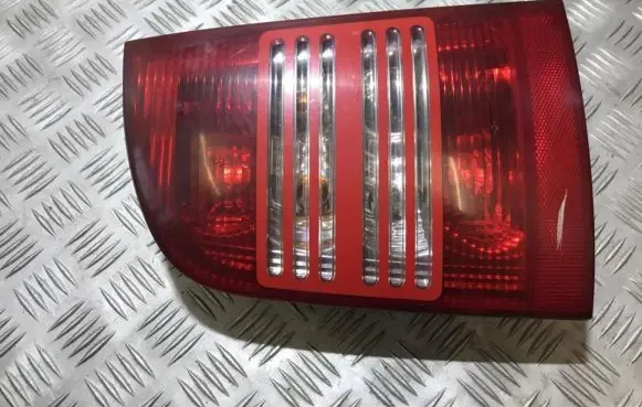 Skoda Octavia Mk1 (1U) Rear/tail lights 1u9945095 1u9945111