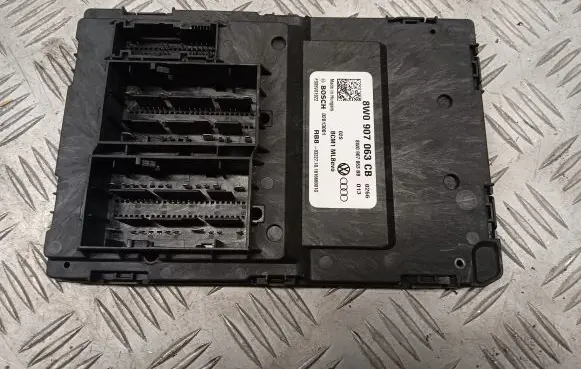 Audi A4 S4 B9 Comfort/convenience module 8W0907063CB
