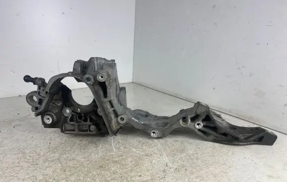 Generator/alternator bracket