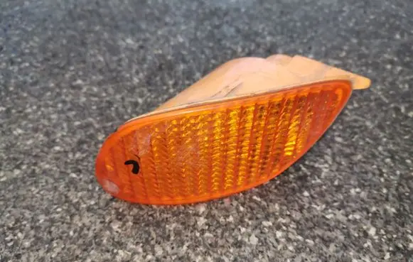 Ford Focus Front indicator light