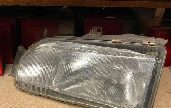 Ford Sierra Headlight/headlamp 87BG13006A2A 87BG13NO59AA