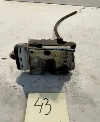 Audi A4 S4 B5 8D Rear door lock 3B4839016A