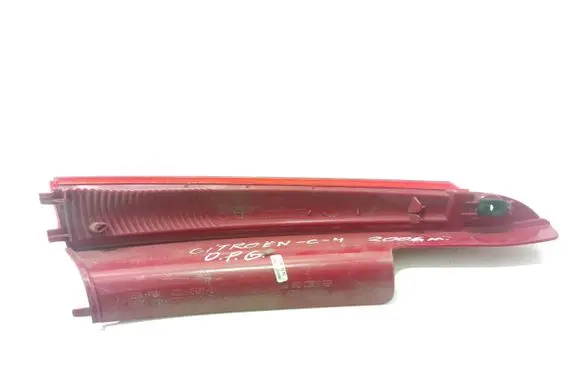 Rear tail light reflector