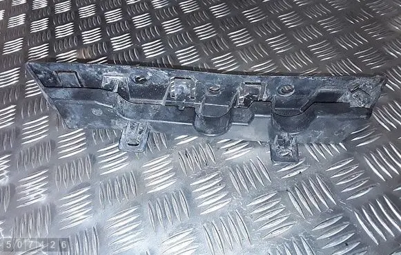 Citroen C5 Front bumper mounting bracket 9681058980