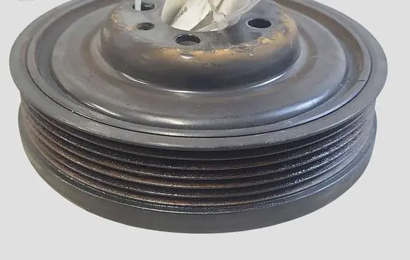 Skoda Yeti (5L) Crankshaft pulley 038105243M