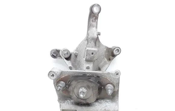 Engine mount bracket
