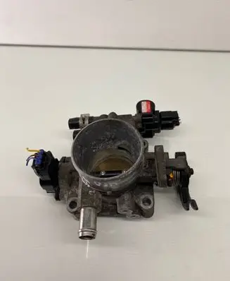 Toyota RAV 4 (XA20) Throttle valve 222700D040 8945220130