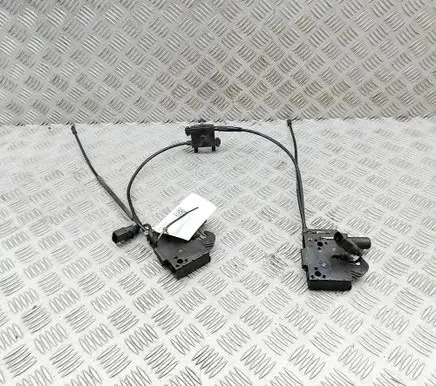 Audi Q3 F3 Engine bonnet/hood lock/catch 83A823509