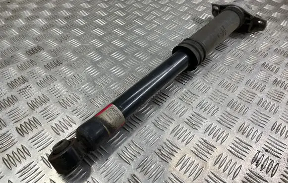 Nissan Qashqai J12 Rear shock absorber/damper 562106UA1B