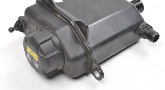 BMW 7 G11 G12 Coolant expansion tank/reservoir 8671387