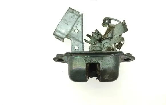 Loading door lock