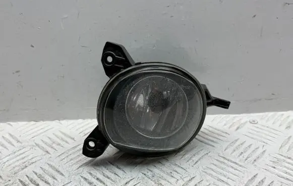 Toyota Corolla Verso AR10 Front fog light 812200F010 27097700