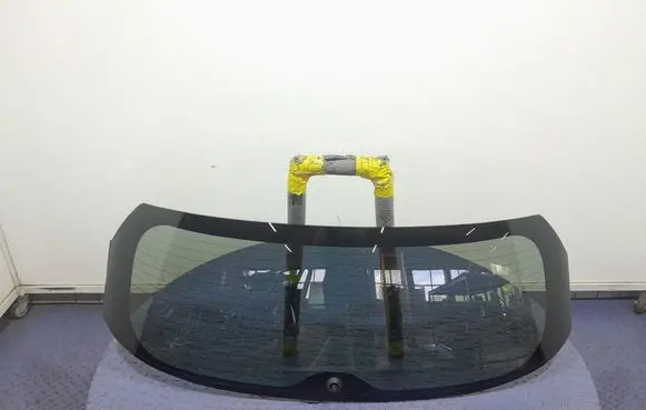 Honda HR-V Rear windscreen/windshield window