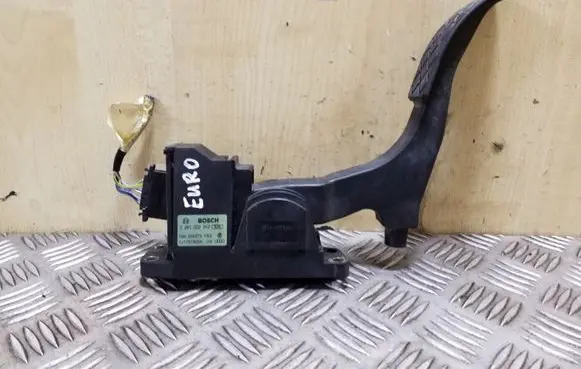 Volkswagen Golf IV Accelerator throttle pedal 0281002342 1J1721503K
