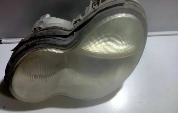 Mercedes-Benz C W203 Headlight/headlamp A203820026