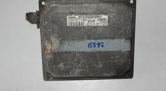 Ford Fiesta Engine control unit/module 6S6112A650FF S120977315F