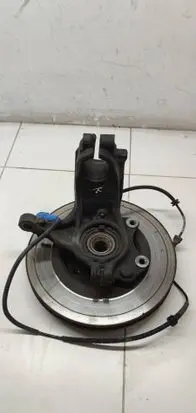 Citroen C3 Front wheel hub spindle knuckle 