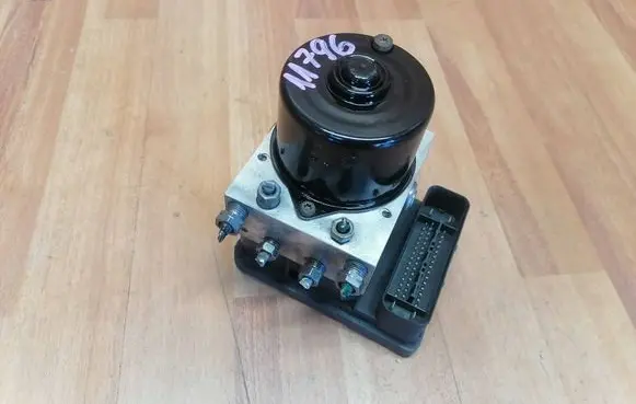 Renault Espace - Grand espace IV ABS Pump 10096014233 8200159837 8200159837D