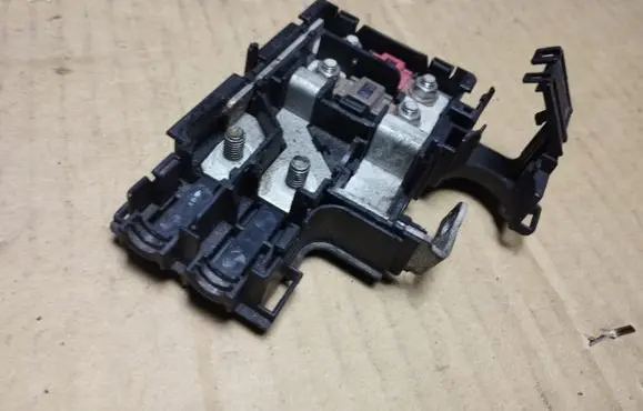 Honda Legend Battery control module