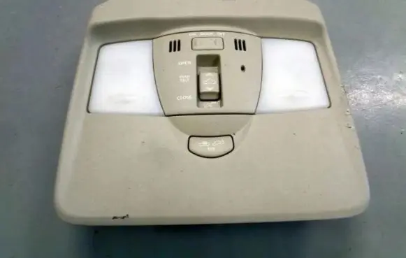 Nissan Murano Z51 Headlining lighting console trim 