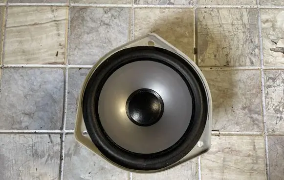 Honda FR-V Front door speaker EAS16P663A