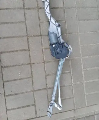 Mercedes-Benz CLS C219 Front wiper linkage and motor 1397220565