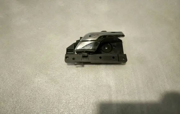 Jaguar XF X250 Front door interior handle 8X2322600AE