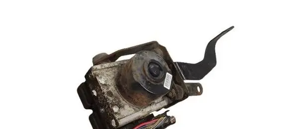 Ford Fiesta ABS Pump 8V512M110AD A426R 210213174