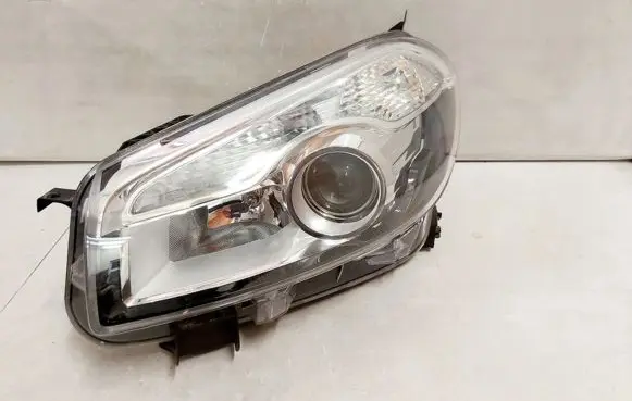 Nissan Qashqai Headlight/headlamp 26060BR01A