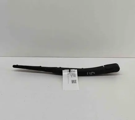 Rear wiper blade arm