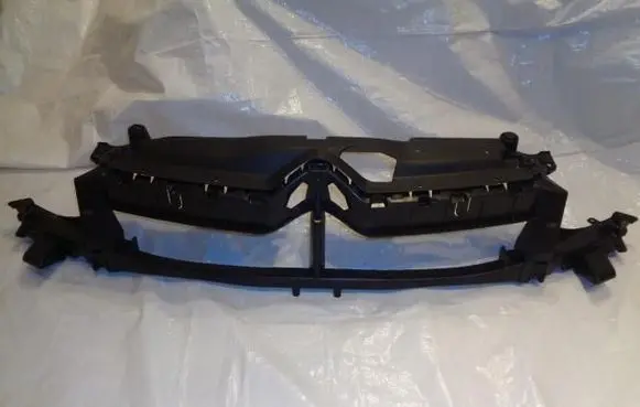 Citroen DS4 Front bumper mounting bracket 9673046277